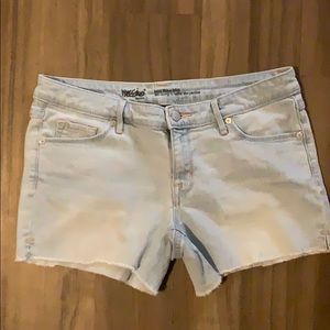 Denim shorts light denim fringe cut